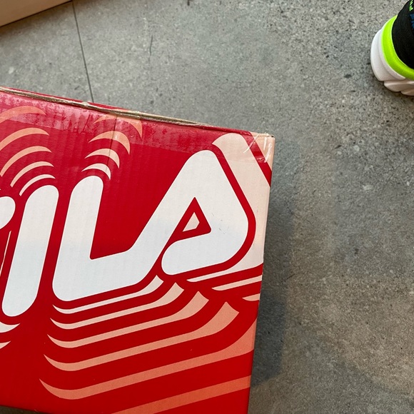 Baby Fila shoes - Picture 5 of 5